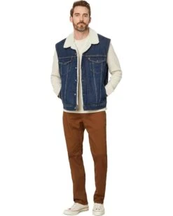 Levi's® Premium Sleeveless Type 3 Sherpa Vest | Coats & Outerwear 9 Levi's® Premium Sleeveless Type 3 Sherpa Vest | Coats & Outerwear -Youthful Clothes 71G74Kbvy1L. AC SR736920